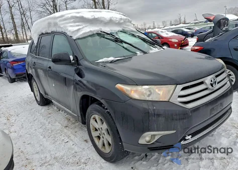 2011 Toyota Highlander Base z USA, uszkodzony, nr VIN 5TDBK3EH0BS059990